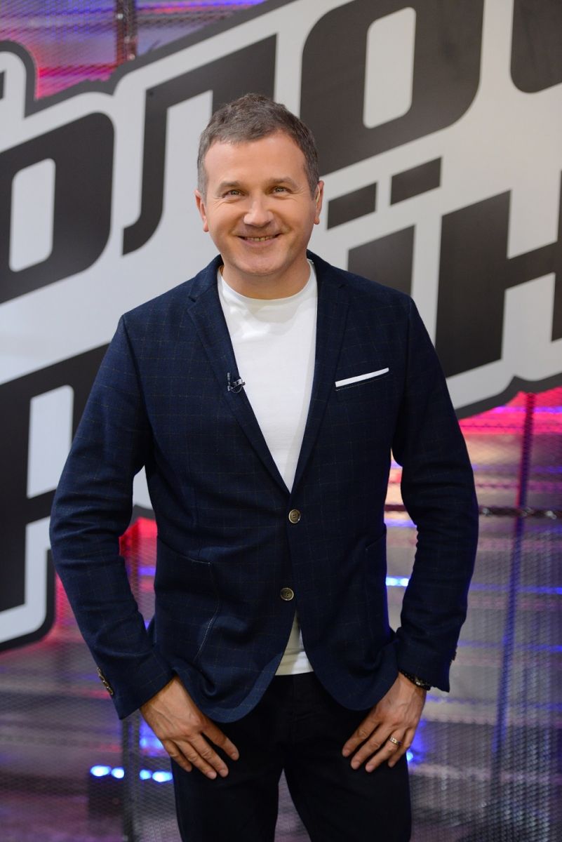 Стиль звезд на шоу &quot;Голос країни-7&quot;: Тина Кароль в платье от Julien Macdonald и Катя Осадчая в Elenareva